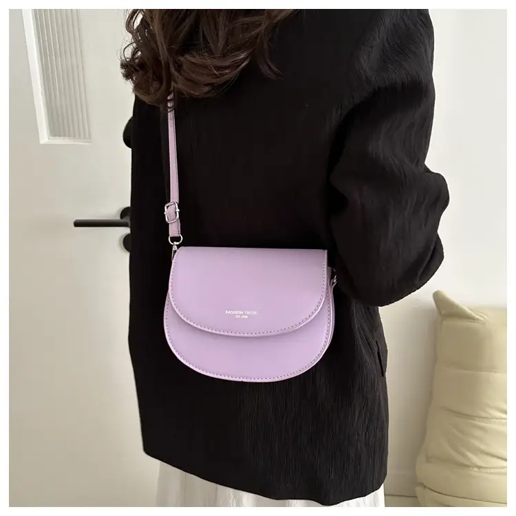White Saddle Crossbody Bag for Women 2024 — feature 26