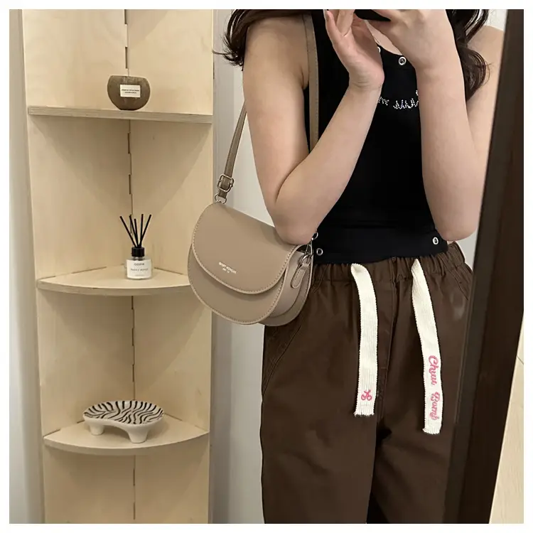 White Saddle Crossbody Bag for Women 2024 — feature 29