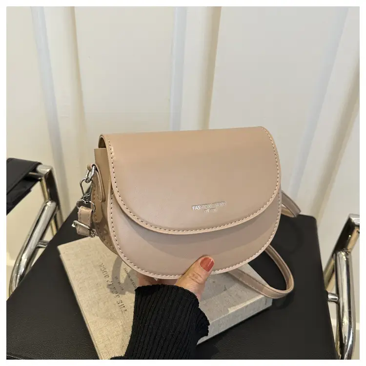 White Saddle Crossbody Bag for Women 2024 - Image 6