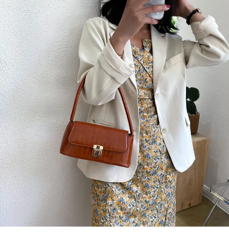 Women's Stone Croc Leather Shoulder Bag 2024 — feature 9