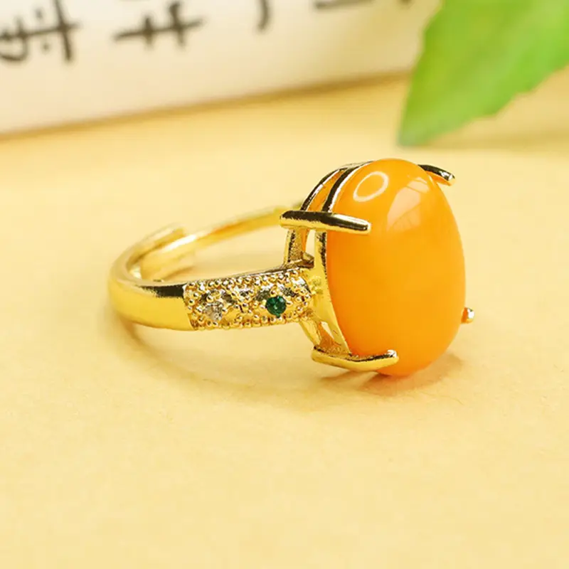 Aiyu Natural Amber Ring Full of Honey Old Beeswax Finger Ring