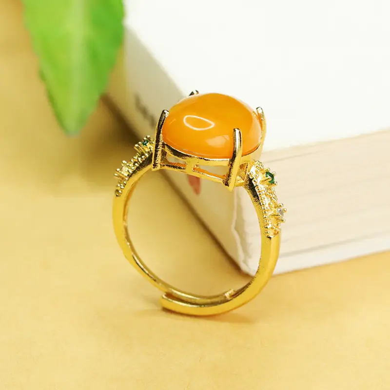 Aiyu Natural Amber Ring Full of Honey Old Beeswax Finger Ring