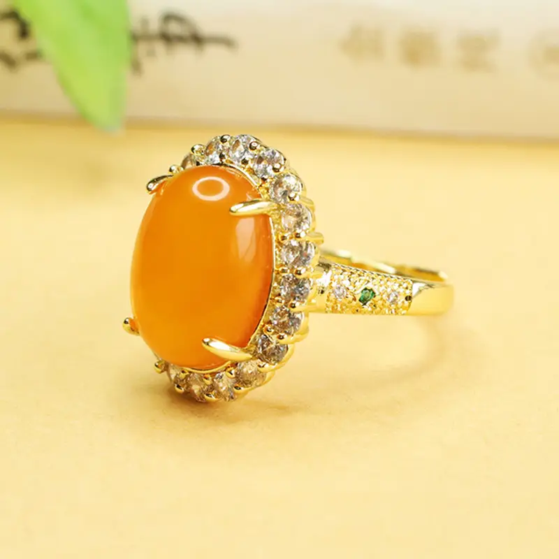 Aiyu Natural Amber Ring Full of Honey Old Beeswax Finger Ring Light Luxury - Image 4