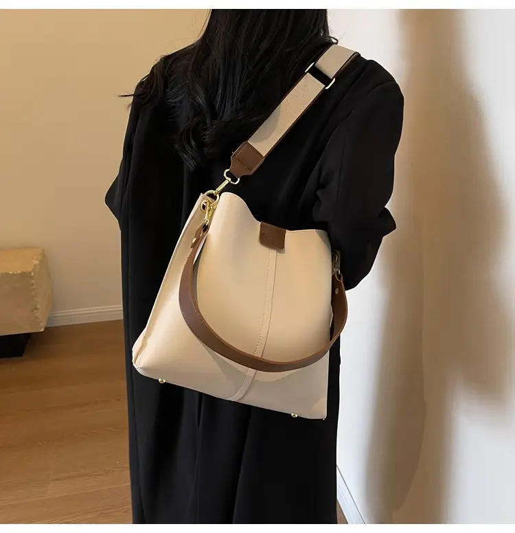 Women's Large Capacity Bucket Bag with Wide Strap — feature 18