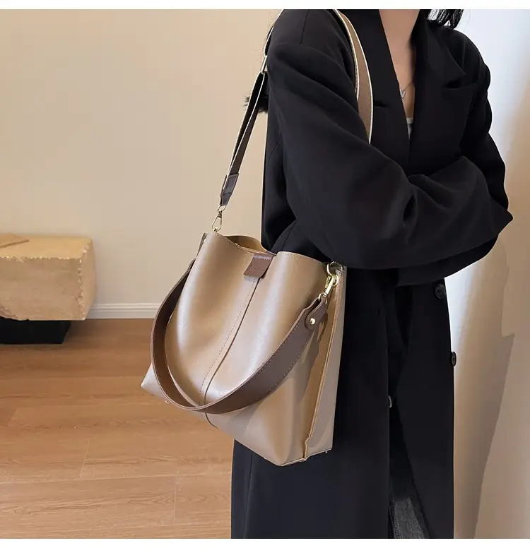 Women's Large Capacity Bucket Bag with Wide Strap — feature 30