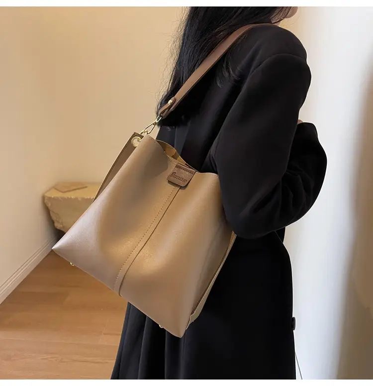 Women's Large Capacity Bucket Bag with Wide Strap — feature 38