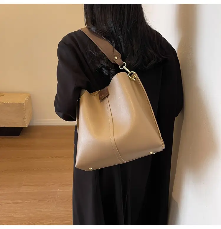 Women's Large Capacity Bucket Bag with Wide Strap — feature 41