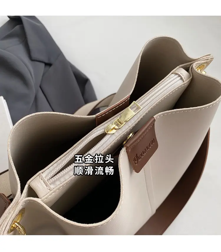 Women's Large Capacity Bucket Bag with Wide Strap — feature 7