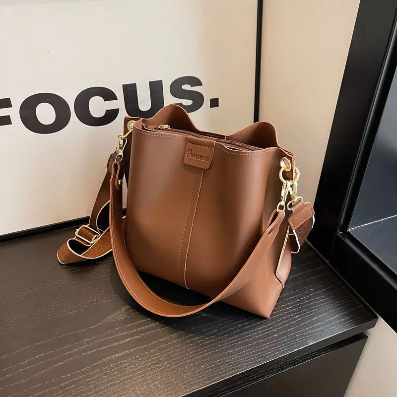 Women's Large Capacity Bucket Bag with Wide Strap - Image 2