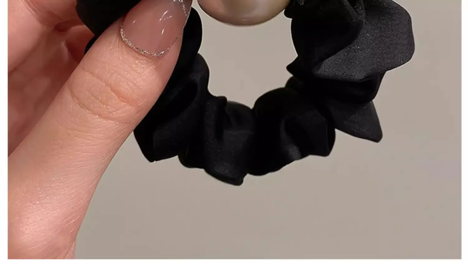 Black Pearl Hair Scrunchies for Girls Korean Style — feature 9