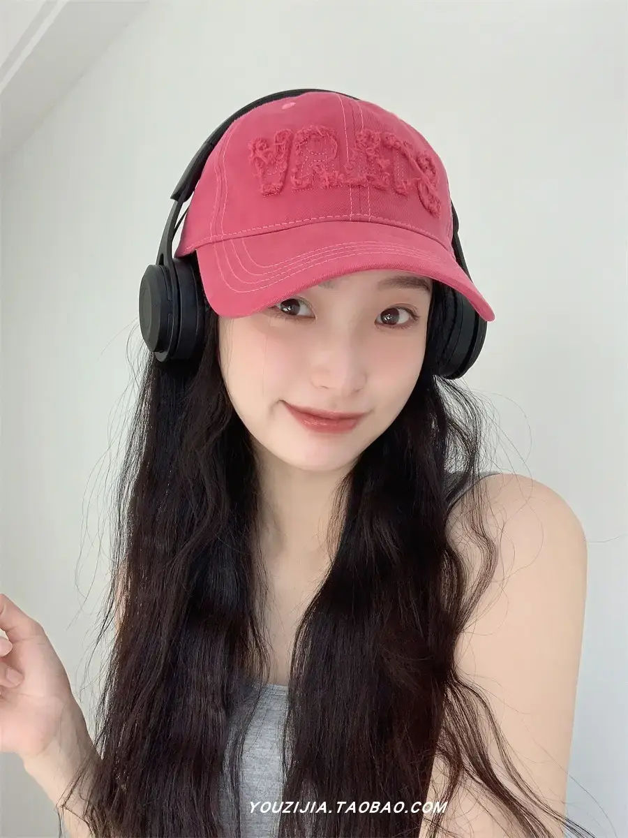 White Embroidered Baseball Cap for Women Spring Summer Wear — feature 3