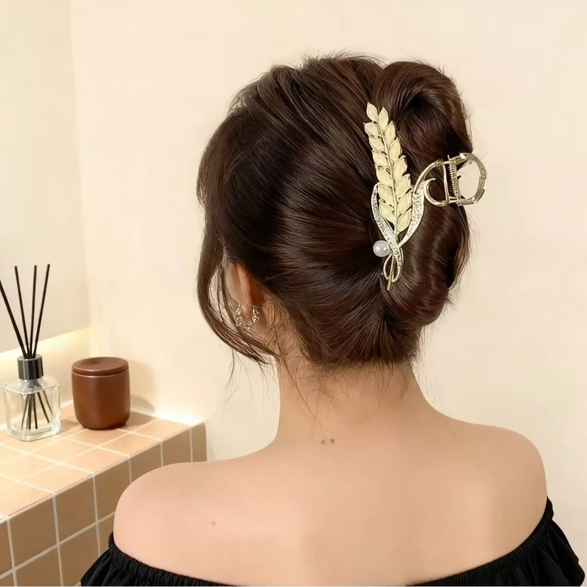 Autumn Winter Hair Clip with Stone Wheat Spike Design - Image 4