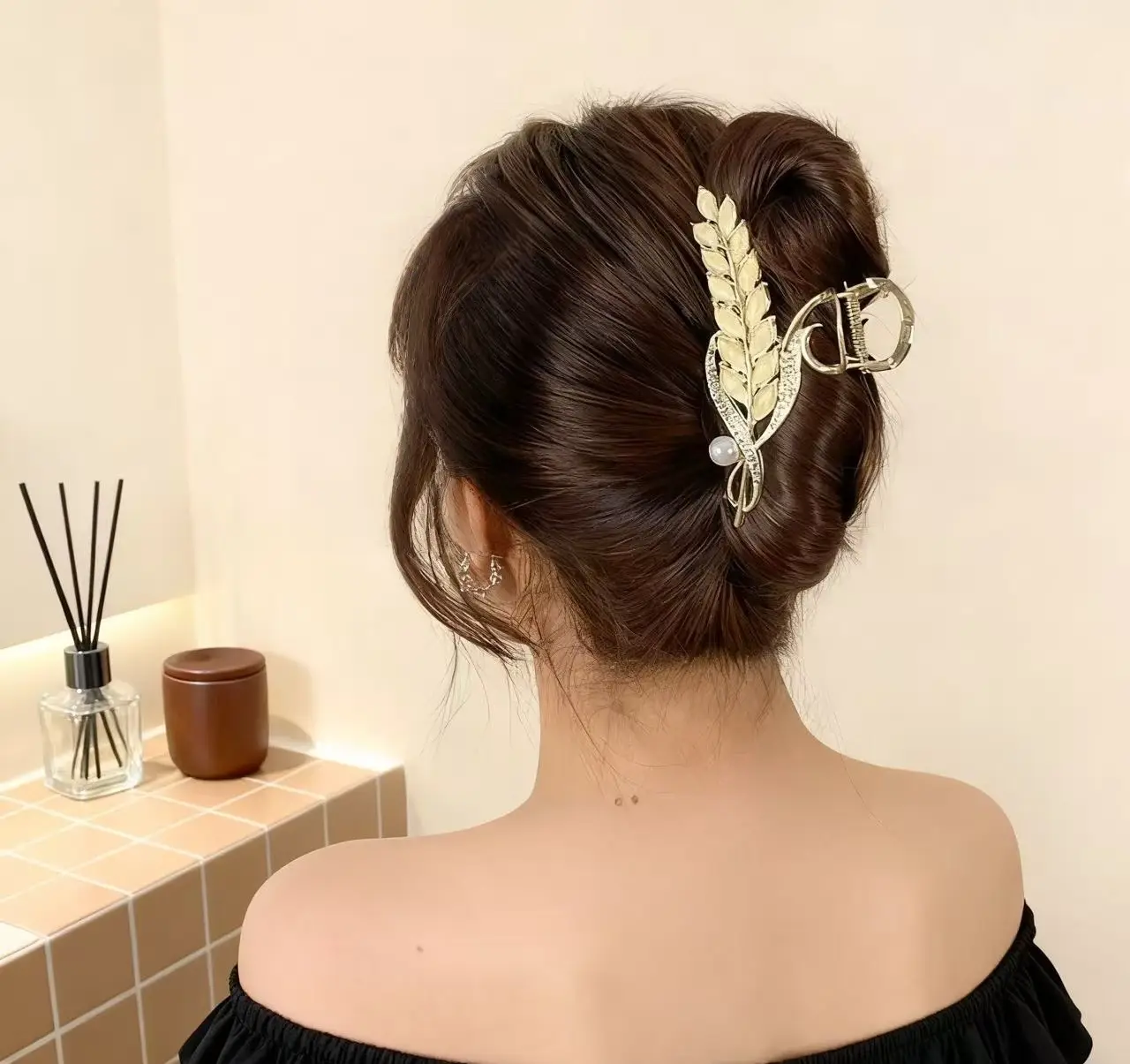 Autumn Winter Hair Clip with Stone Wheat Spike Design — feature 3