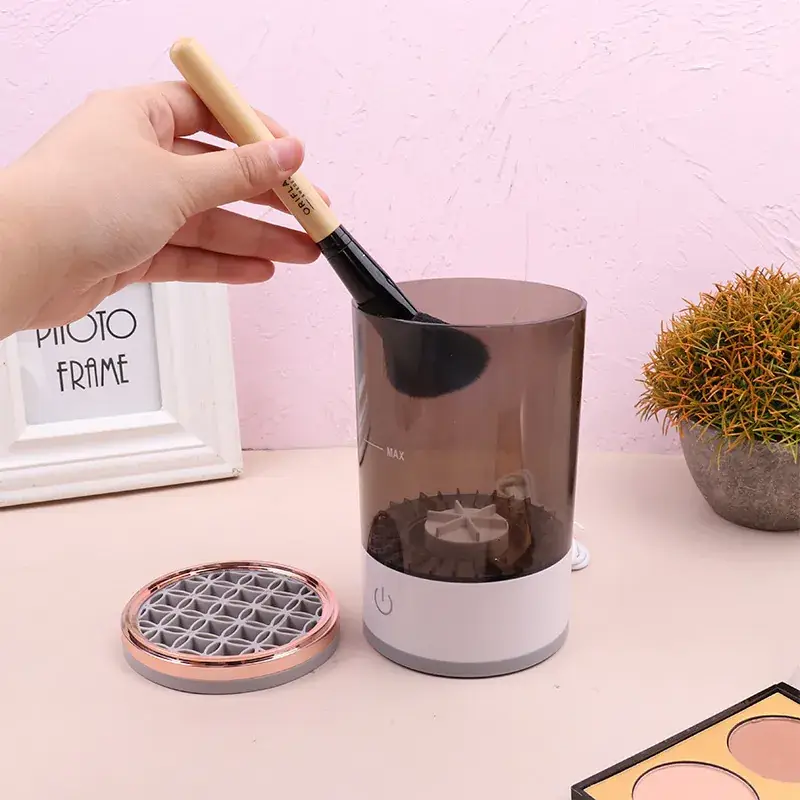 Automatic Makeup Brush Cleaner USB Plug — feature 3