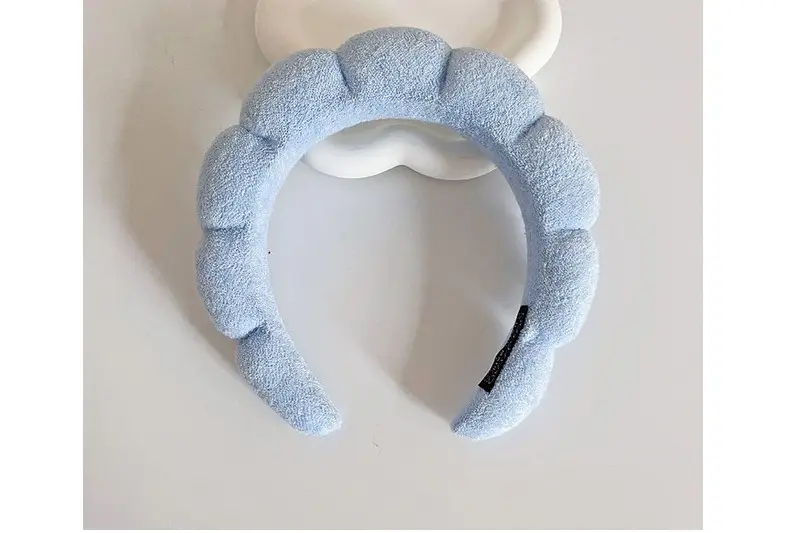 White Cloud Soft Headband with Sponge Twist Design — feature 19