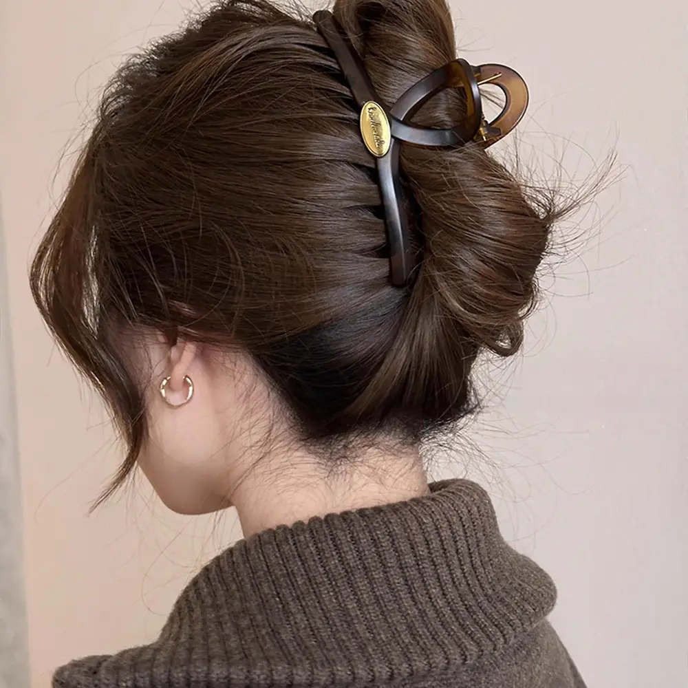 Korean Style Shark Clip for Women 2024 - Image 4