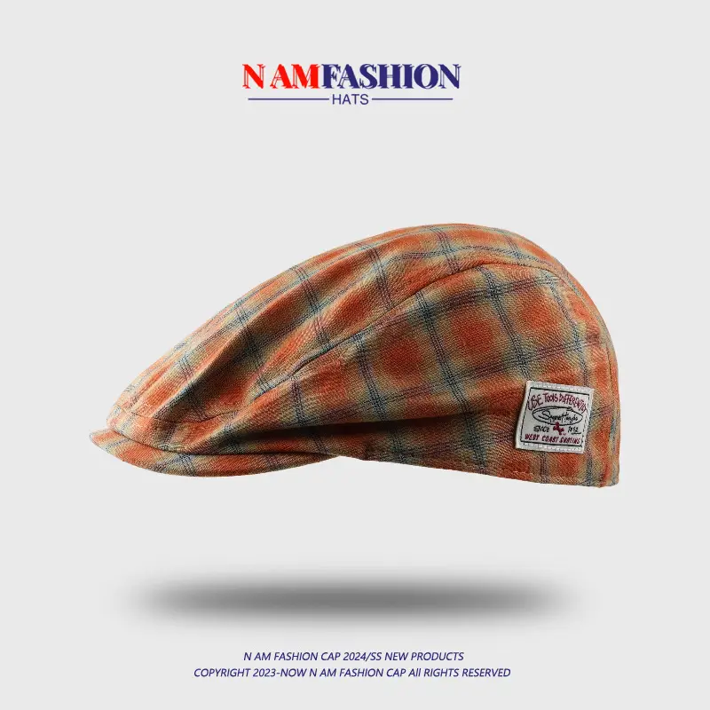 Japanese Retro Plaid Men's Peaked Cap Brown Beige — feature 6