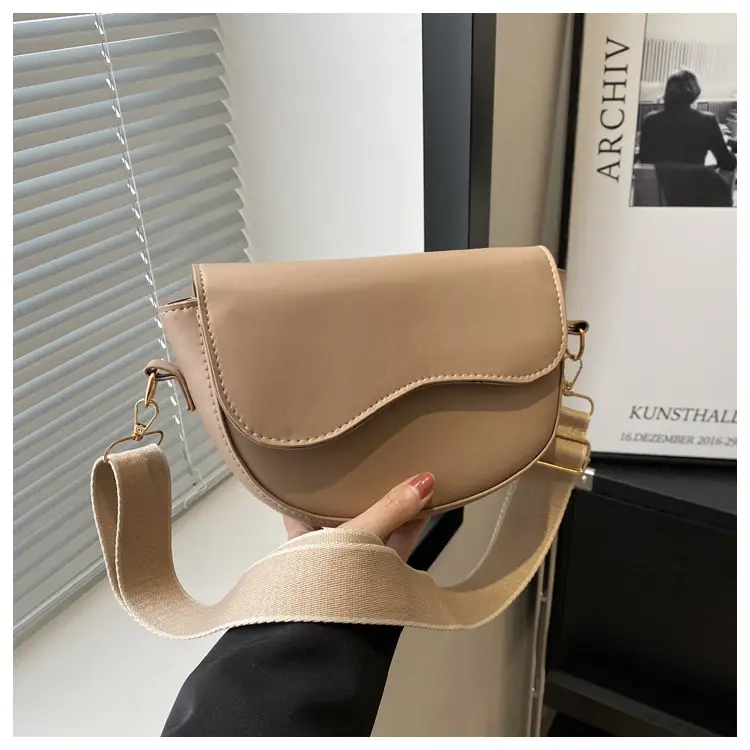 Women's Korean Style Saddle Bag with Wide Strap — feature 13