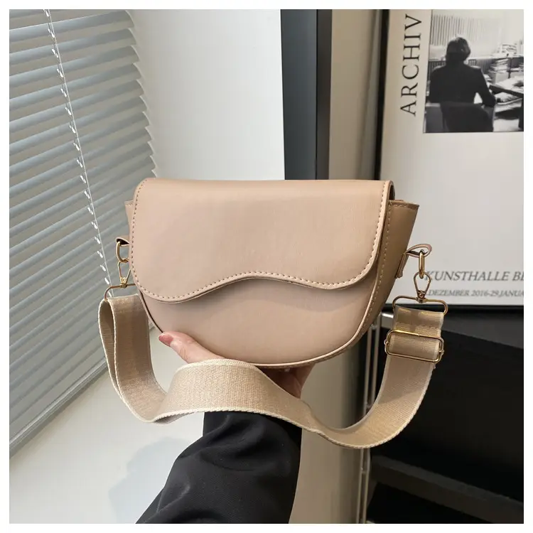 Women's Korean Style Saddle Bag with Wide Strap — feature 14