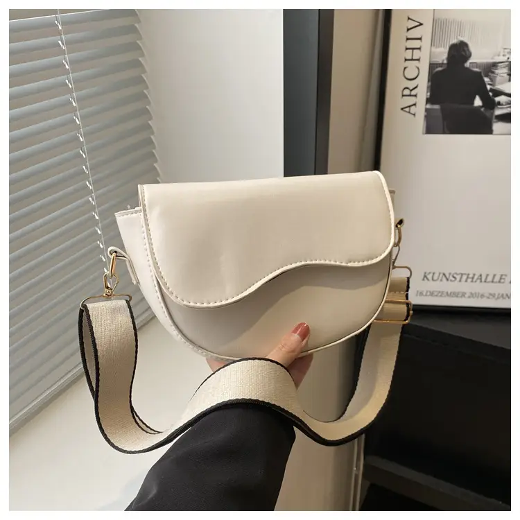 Women's Korean Style Saddle Bag with Wide Strap — feature 15