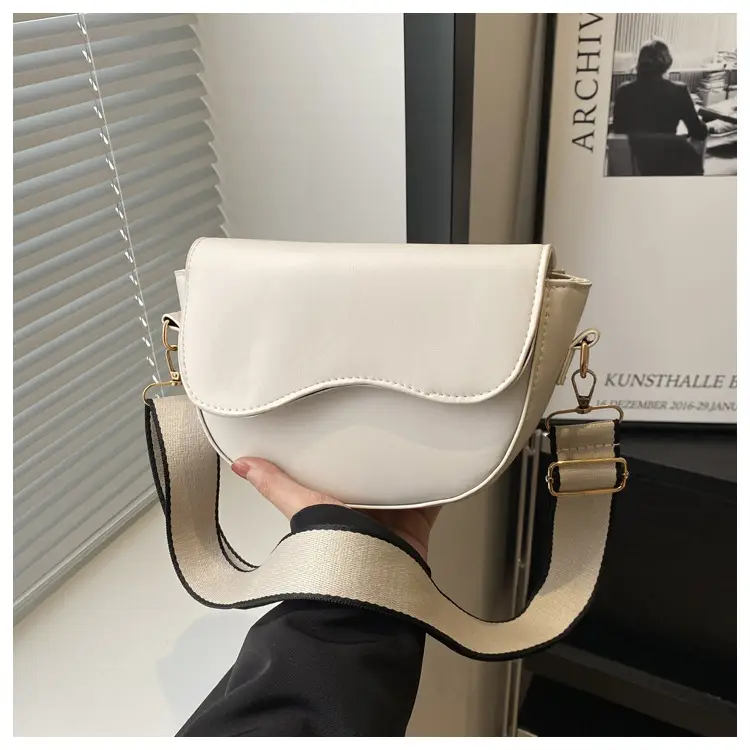 Women's Korean Style Saddle Bag with Wide Strap — feature 16
