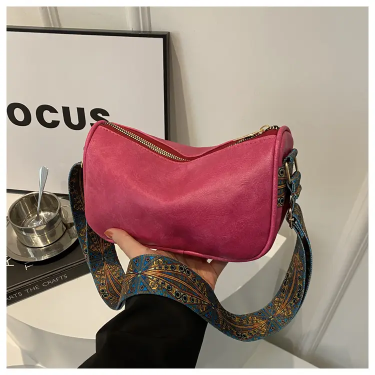 Green Leather Crossbody Bag with Patterned Strap — feature 22