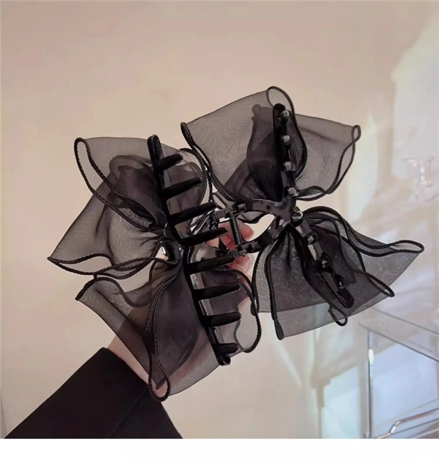 Black Mesh Large Bowknot Hairpin for Women — feature 8