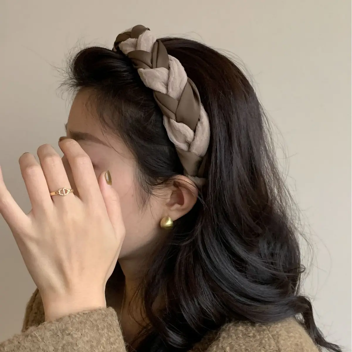 Japanese Korean Style Black Flocking Headband for Women - Image 3