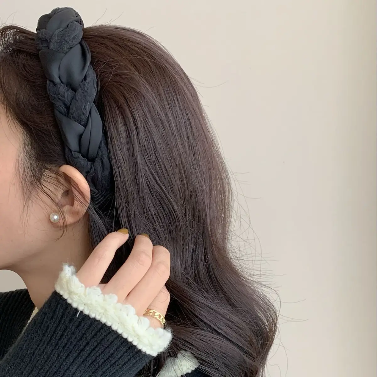 Japanese Korean Style Black Flocking Headband for Women - Image 4
