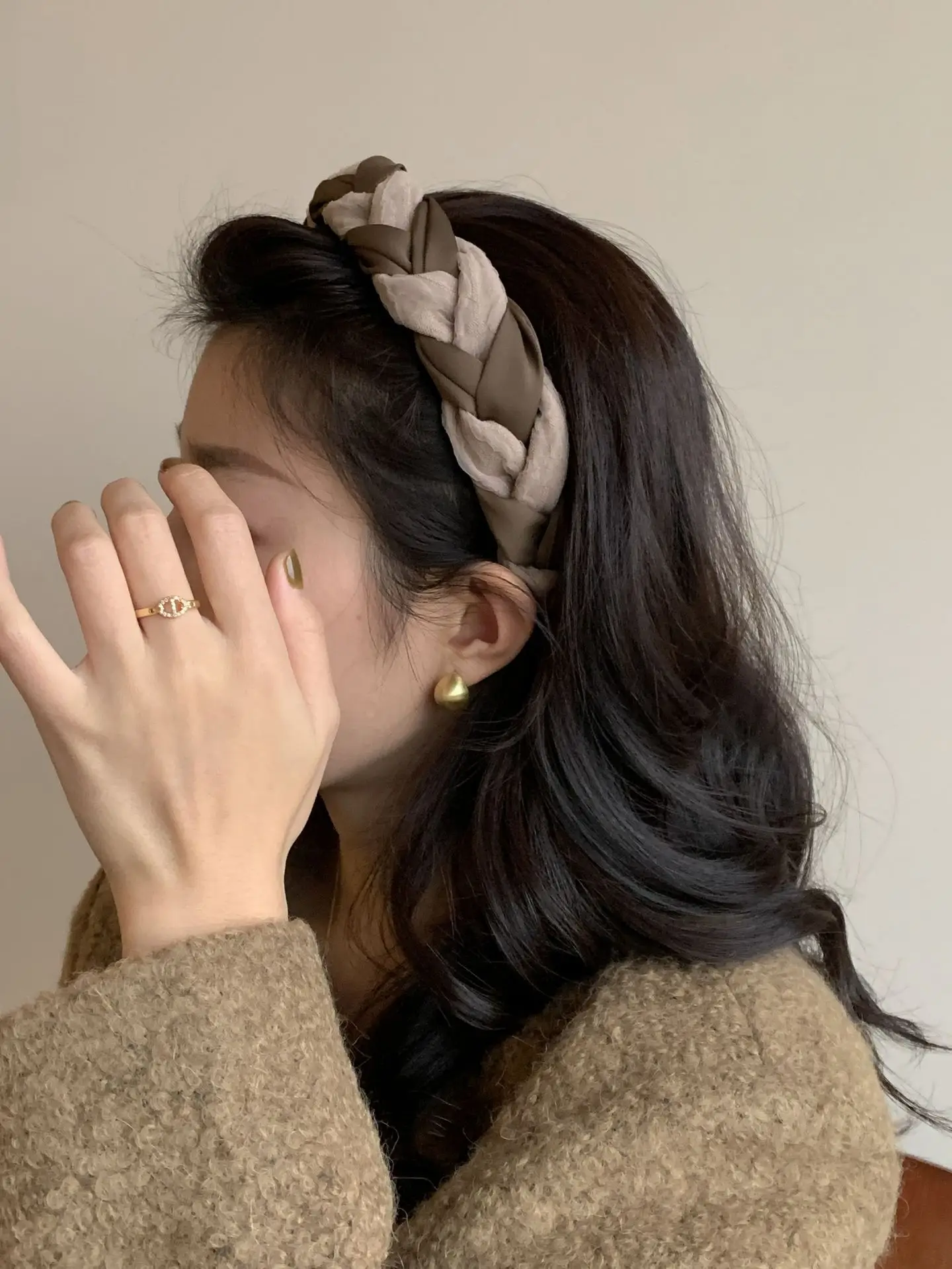 Japanese Korean Style Black Flocking Headband for Women — feature 4