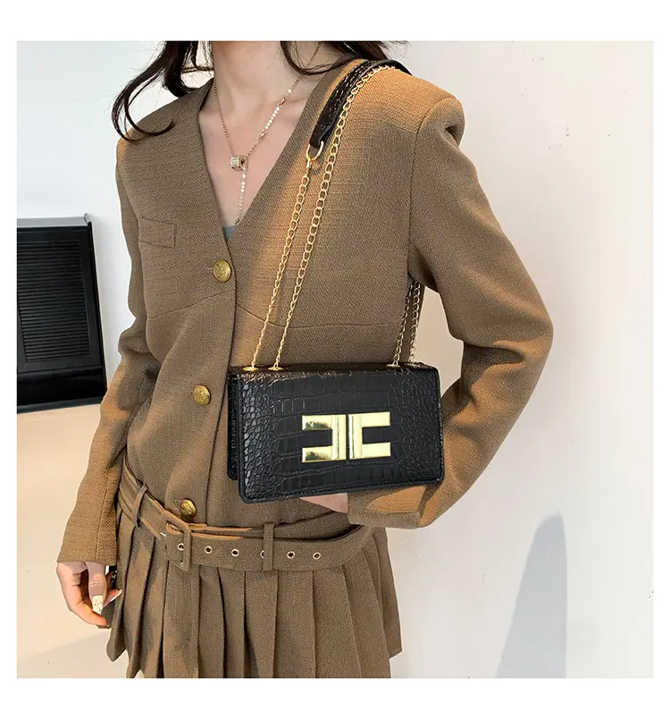 Crocodile Pattern Women's 2024 Spring Shoulder Bag — feature 22