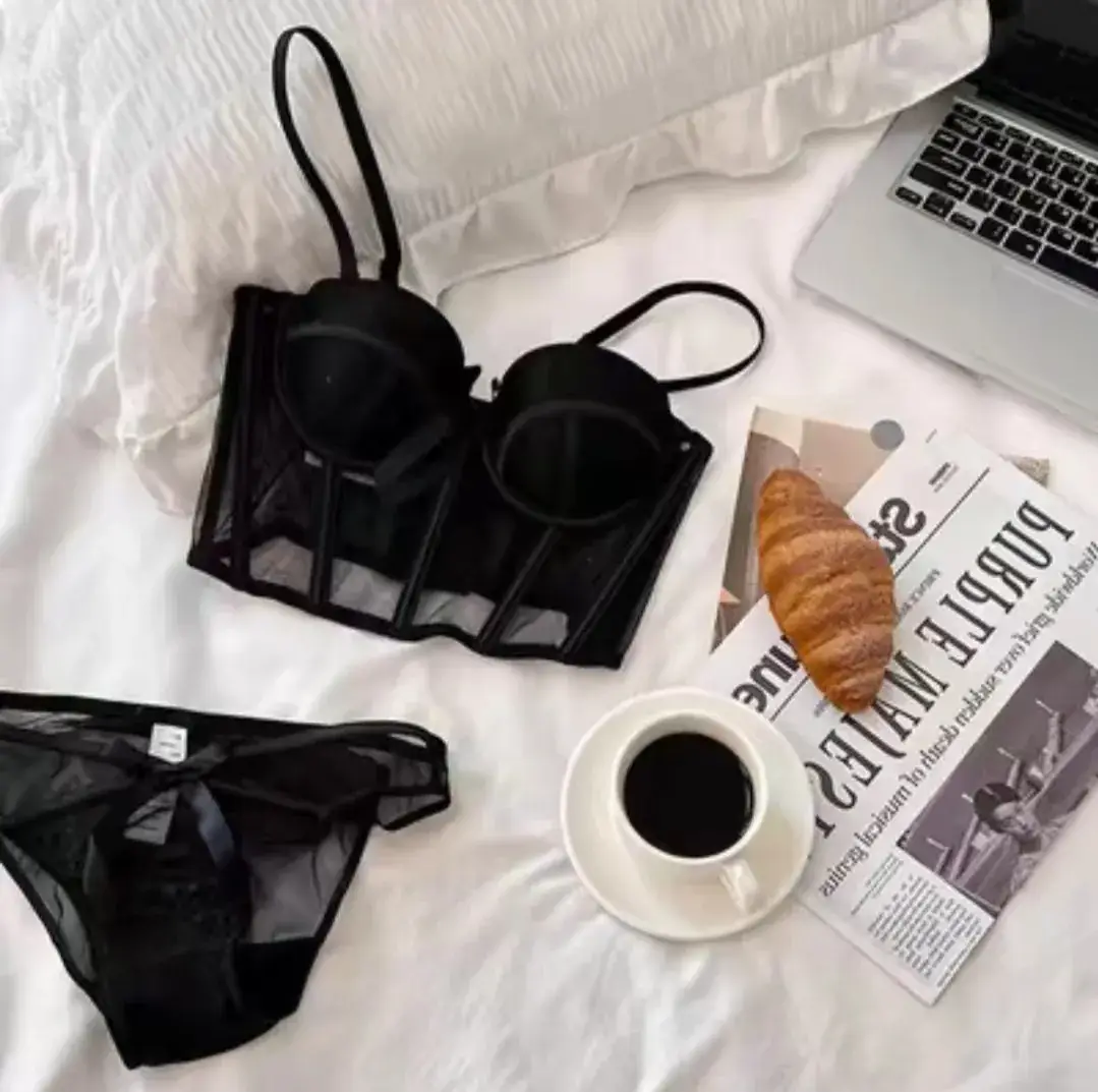 French Retro Black Fishbone Bra Vest Bra Anti Sagging — feature 24
