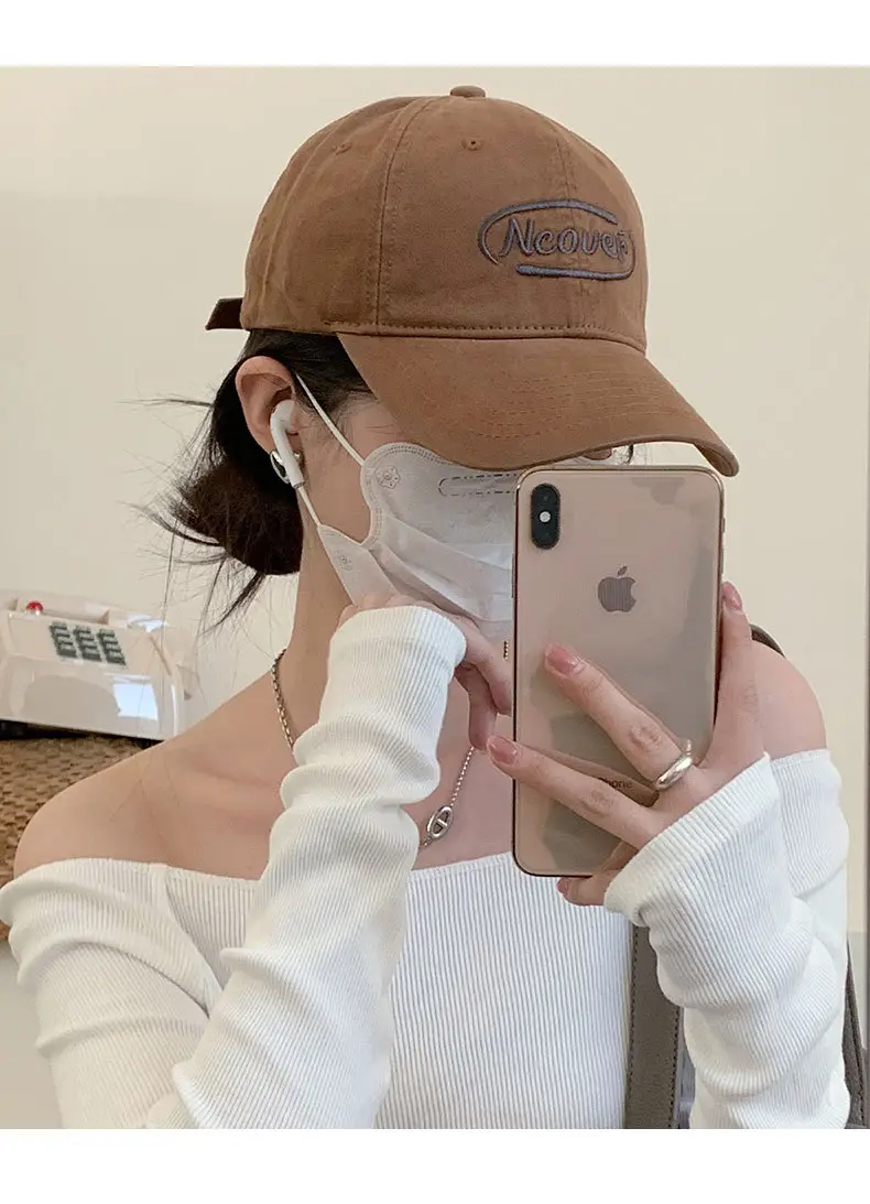 Women's Brown New Japanese Style Baseball Cap with "Neower" Logo — feature 15