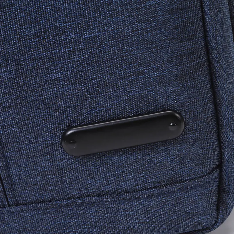 Men's Black Oxford Messenger Bag with Adjustable Strap - Image 7