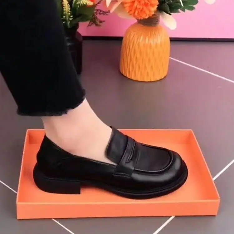 Women's Black Slip-On Loafers British Style 2024 — feature 6