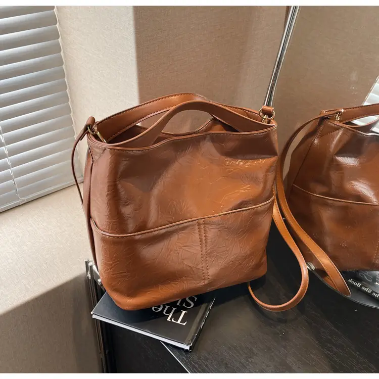Women's Large Capacity Crossbody Tote Bag Beige 2026 — feature 23