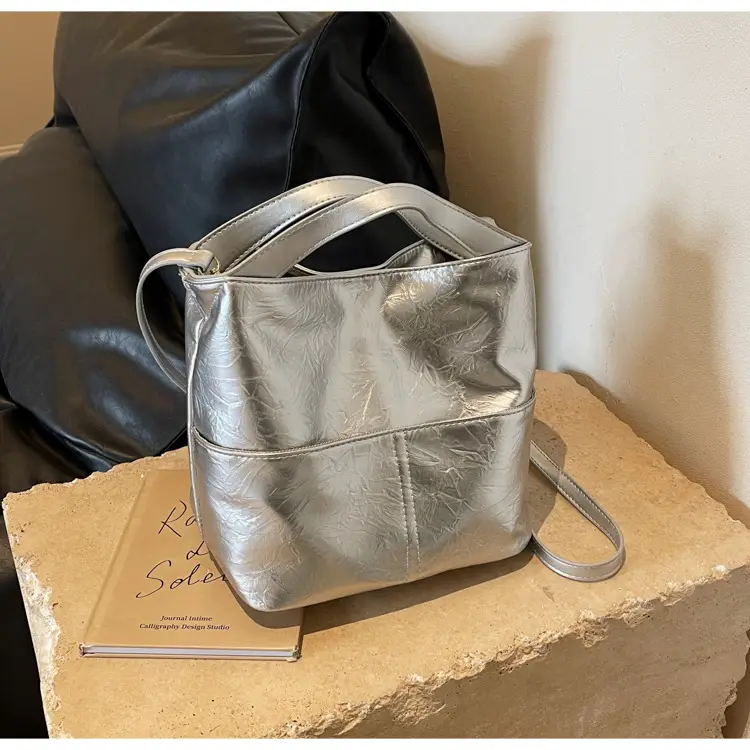 Women's Large Capacity Crossbody Tote Bag Beige 2026 — feature 27