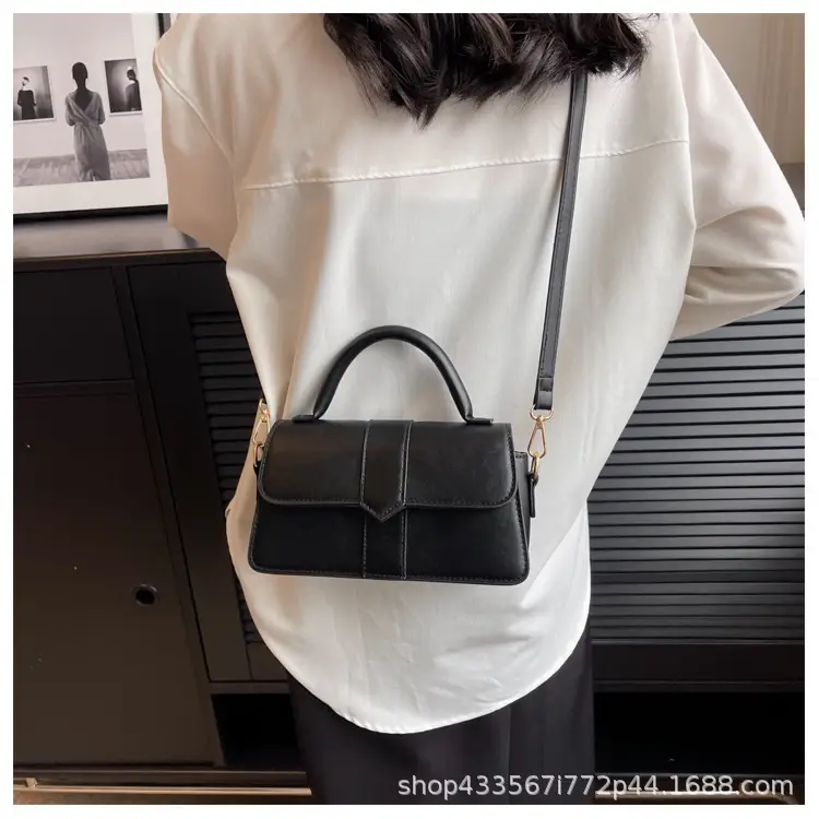 Women Retro Shoulder Messenger Bag Olive Green 2023 — feature 17