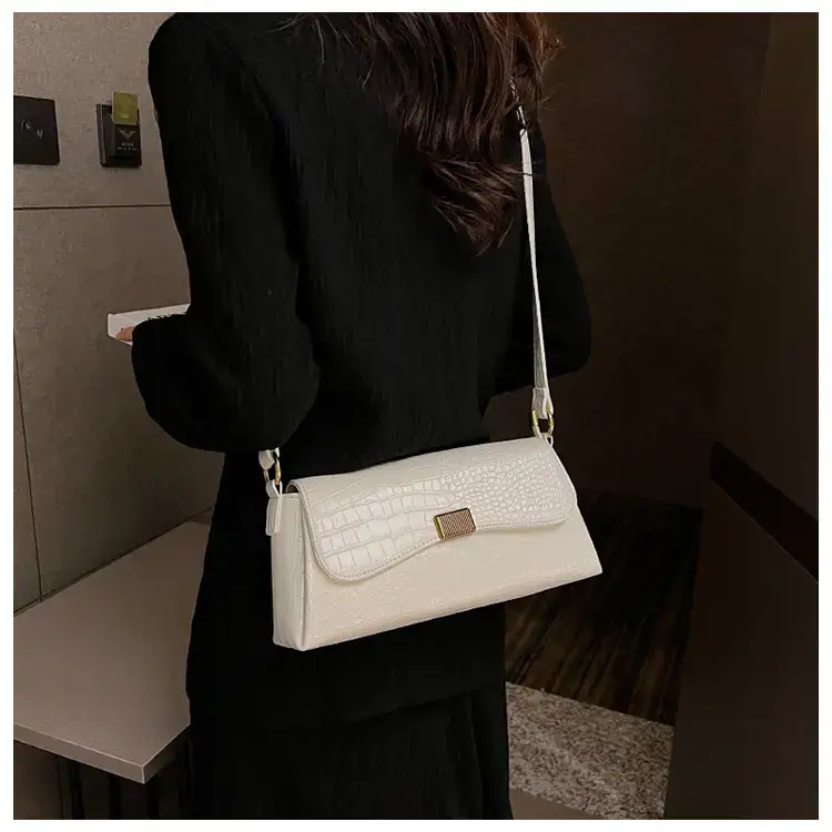 Brown Croc Leather Shoulder Bag for Women 2024 — feature 26