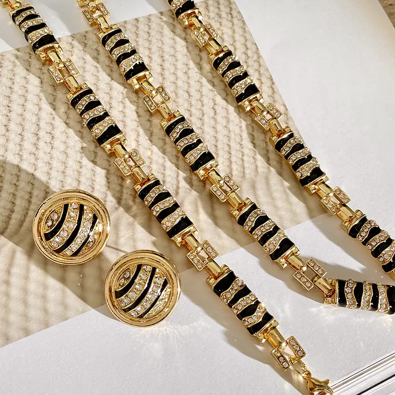 Vintage Black Zebra Watch Chain Necklace with Exotic Snake Design - Image 5