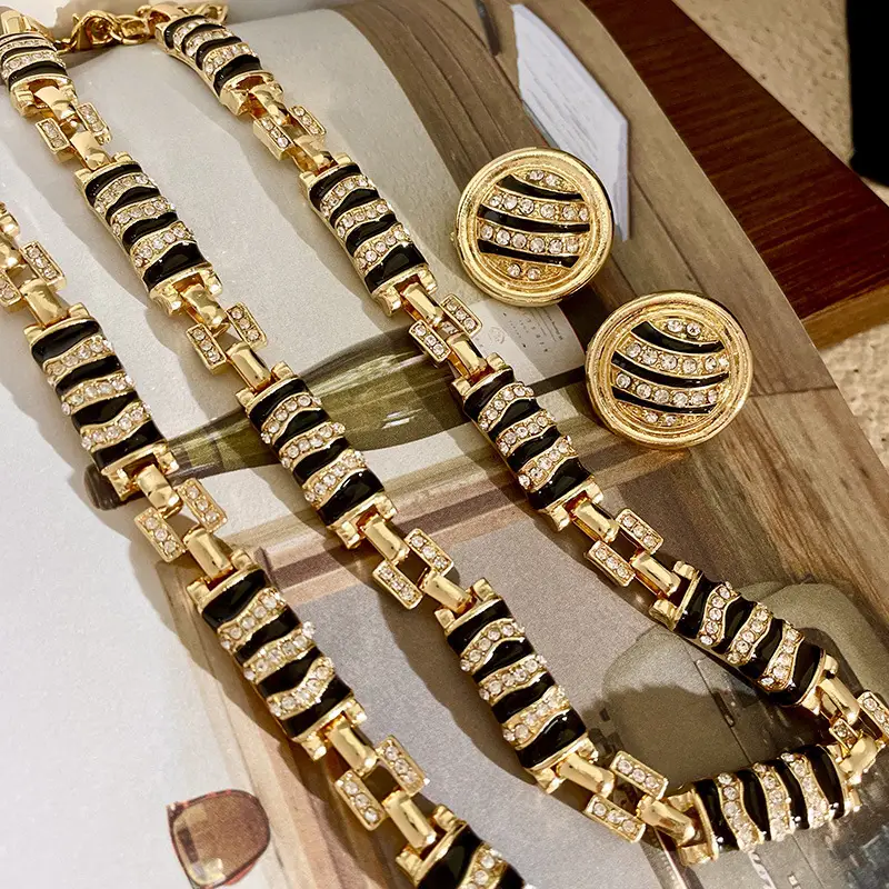 Vintage Black Zebra Watch Chain Necklace with Exotic Snake Design - Image 6