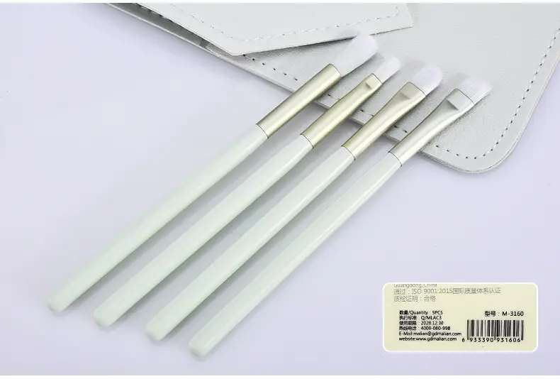 Five-Piece Wooden Makeup Brush Set with Leather Case β feature 16