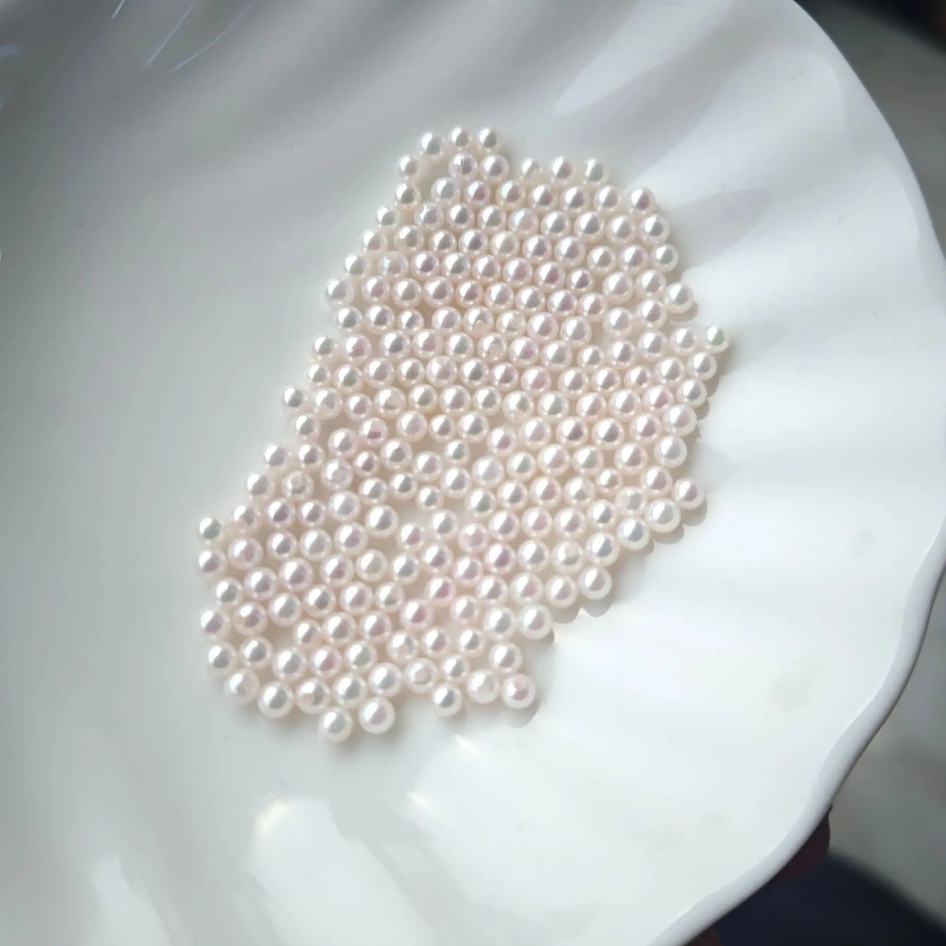 2-2.5mm Sea Water Pearl Akoya Beads - Image 2