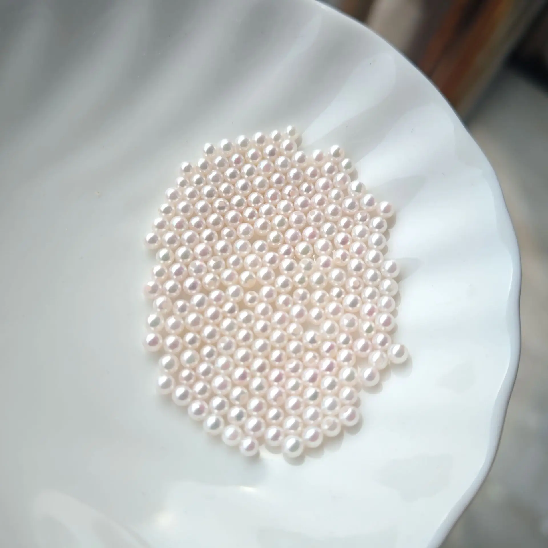 2-2.5mm Sea Water Pearl Akoya Beads - Image 4