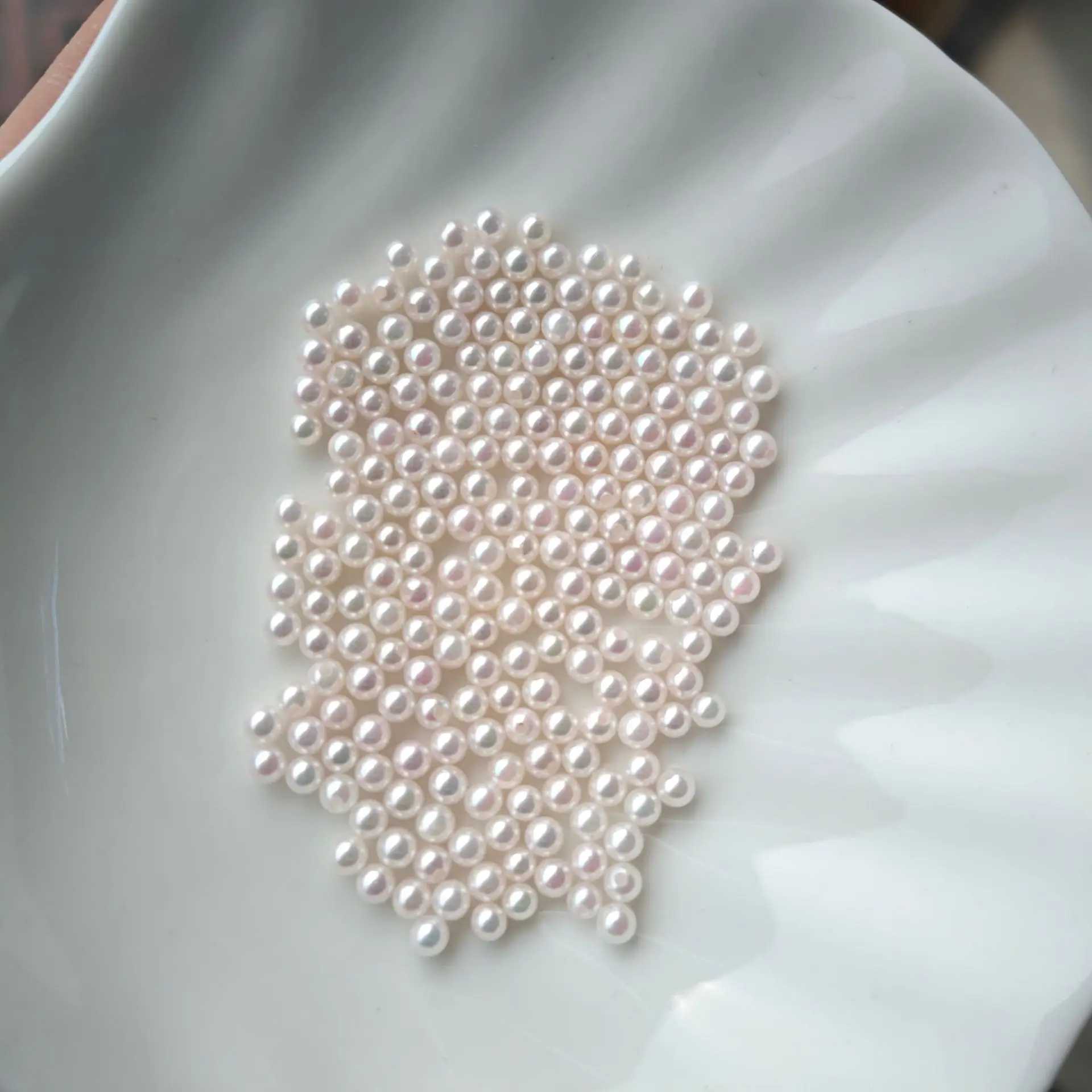 2-2.5mm Sea Water Pearl Akoya Beads — feature 4
