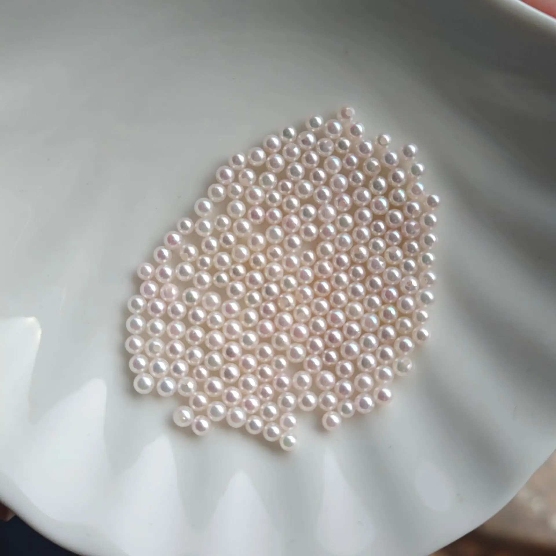2-2.5mm Sea Water Pearl Akoya Beads — feature 5