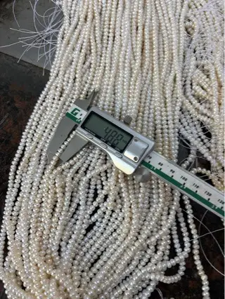 Natural Freshwater Pearl Beads 5mm Flat Beads - Image 4
