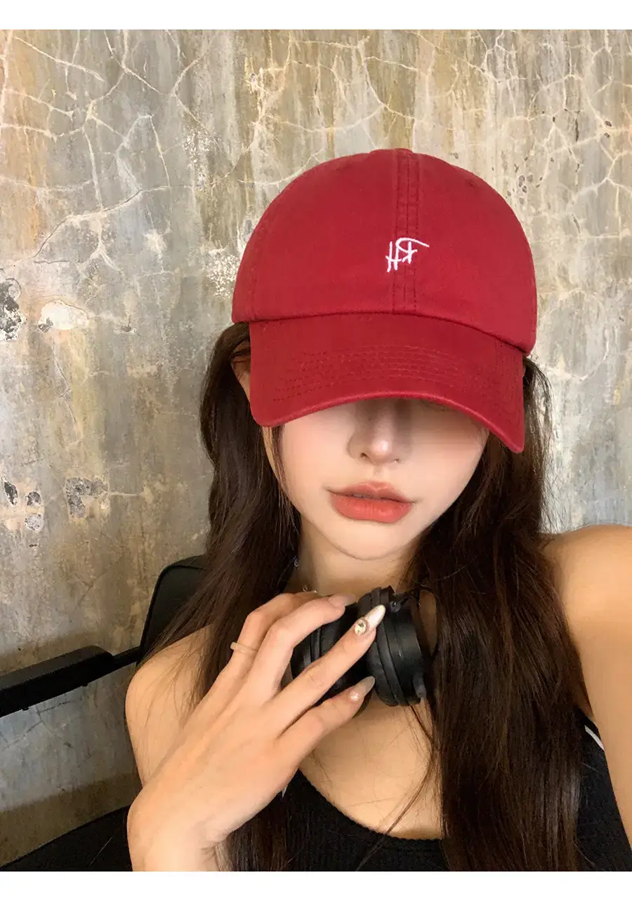 Japanese Style Red Baseball Cap for Women Spring Summer — feature 3