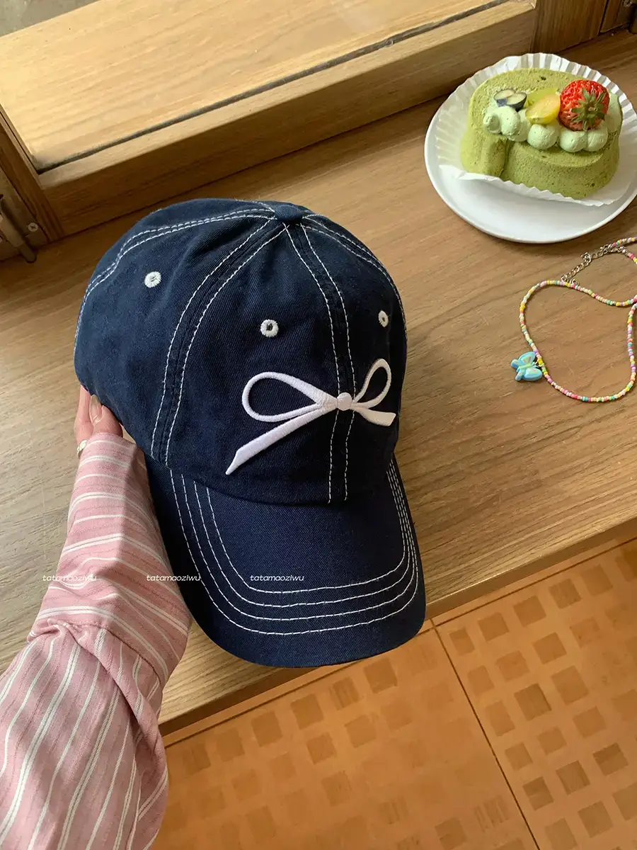 Bowknot Embroidered Women's peaked caps 2024