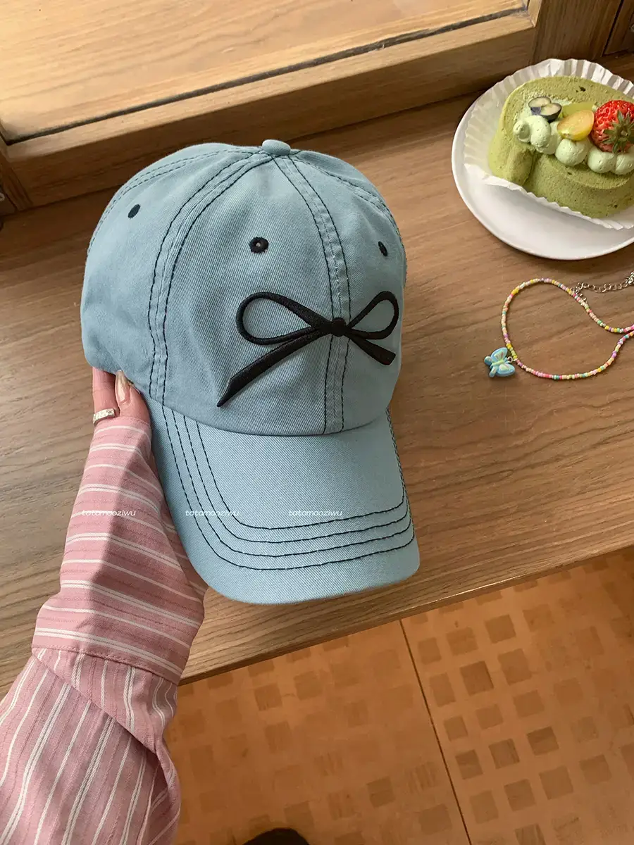 Bowknot Embroidered Women's peaked caps 2024